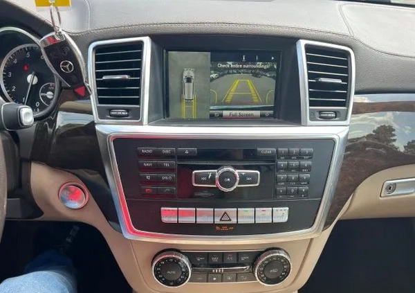Mercedes-Benz GL cena 126000 przebieg: 230000, rok produkcji 2016 z Miechów małe 326